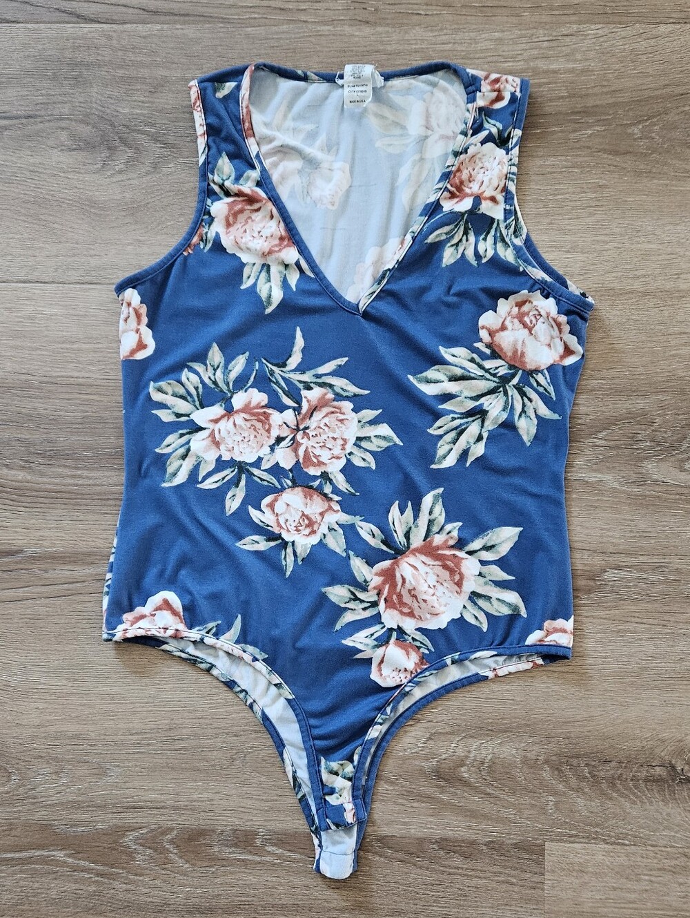 Allie Rose Floral V-Neck Blue Bodysuit Size L